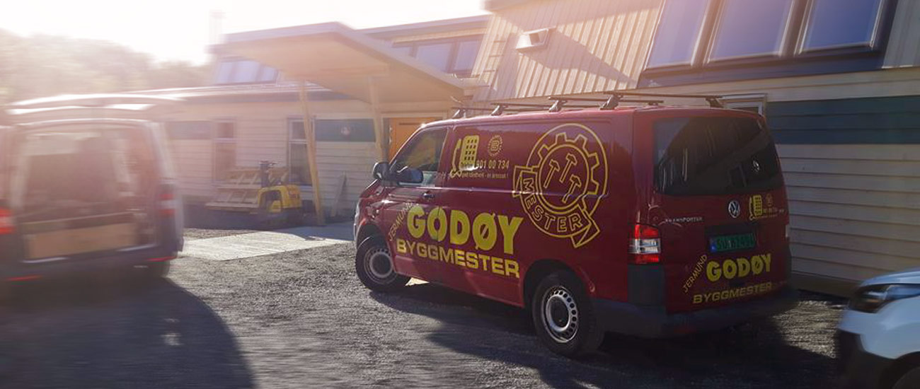 Bilde av firma bil, Byggmester Jermund Godøy